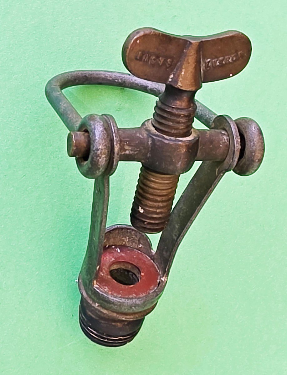 MuseumGardening's tweet photo. Object of the Week 31: Tap/Hose Connector
Enots Everon connector for Hose/Tap which was patented in 1925. The first formal #hosepipeban was implemented in London in 1929.
#museum #gardening #hassocks @TatesGCs #sussex #objectoftheweek #onlyaweeklate https://t.co/4zKdHky3jB