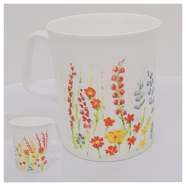 kblacey's tweet photo. If your garden isn't looking as it should with the drought this summer, how about enjoying some cottage garden flowers on this pretty fine china mug with your cuppa ? 
https://t.co/WJqHmoQSCF
#EarlyBiz #shopindie #MHHSBD https://t.co/vnAIKFosKs