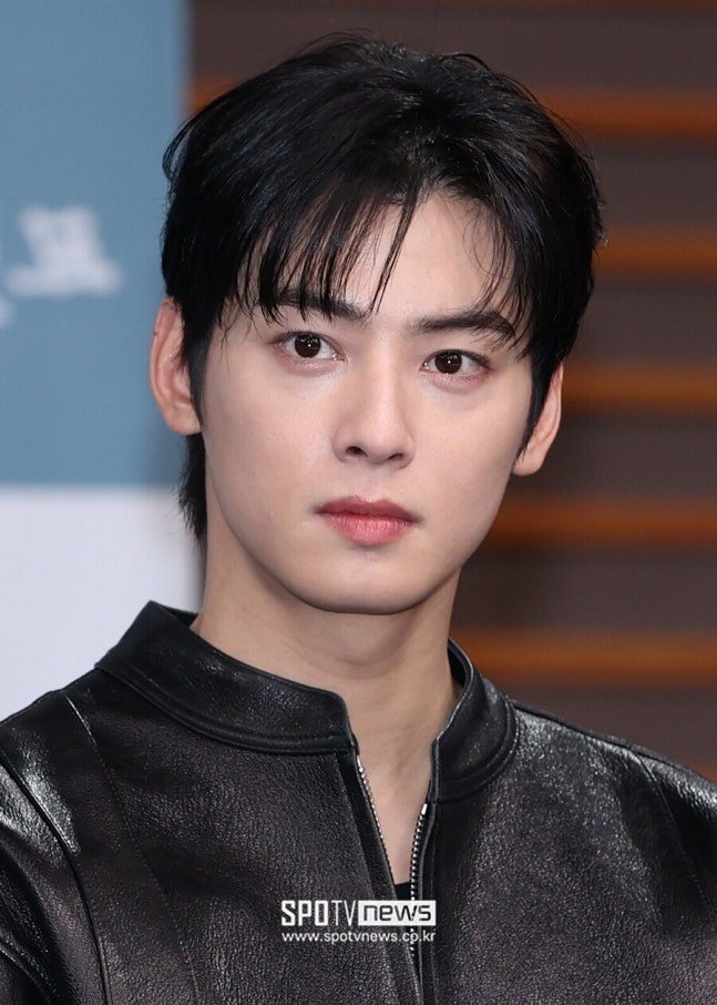 KoreanUpdates's tweet photo. Fantagio confirmed #ChaEunwoo is receving offer for the new drama <Seorabeol Knife> and is under review.

A romance drama centered on cooking and will be directed by JangTaeyu (Bon Appetit, Your Majesty).

https://t.co/LPc89PyrwU
#KoreanUpdates VF https://t.co/aAncnz24Oz
