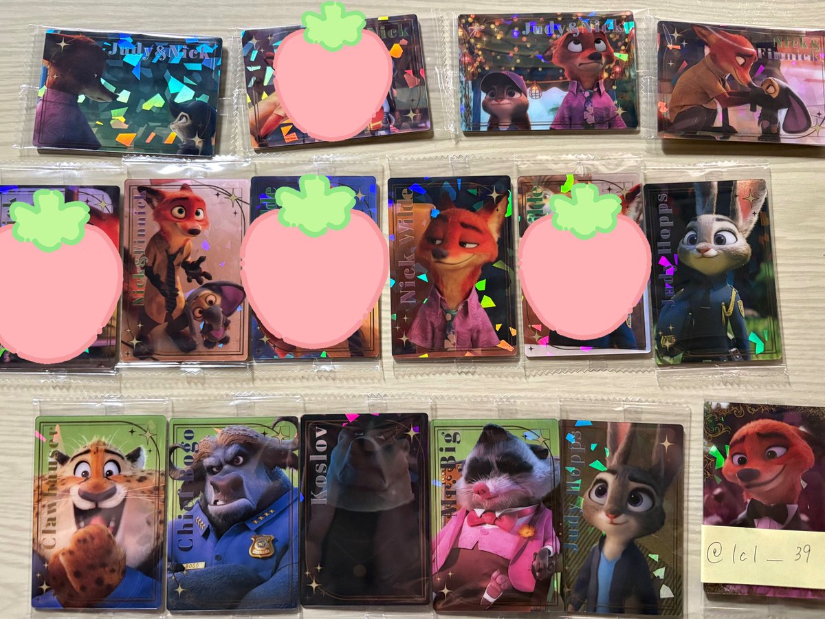 lcl__39's tweet photo. 【交換 or 譲渡】
ズートピア ソフトクッキー カード

譲：画像1枚目
求：画像2枚目(ハートがついてないもの)
コンプ目的のため各1求

郵送でのお取引希望

お気軽にお声掛けください💫 https://t.co/NUM16zzXOH