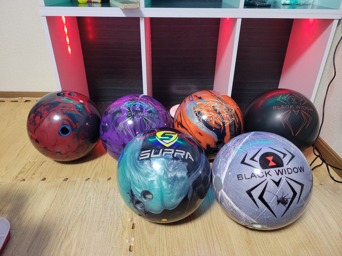 newbb_888's tweet photo. 今年も来てしまった誕生日
今年はボウリングを頑張ってます🎳
配信も久しぶりにしたい
今気付いたがクラウドと誕生日が同じだった！これは嬉しい
#誕生日　#クラウド誕生日おめでとう https://t.co/X5twqogjQY