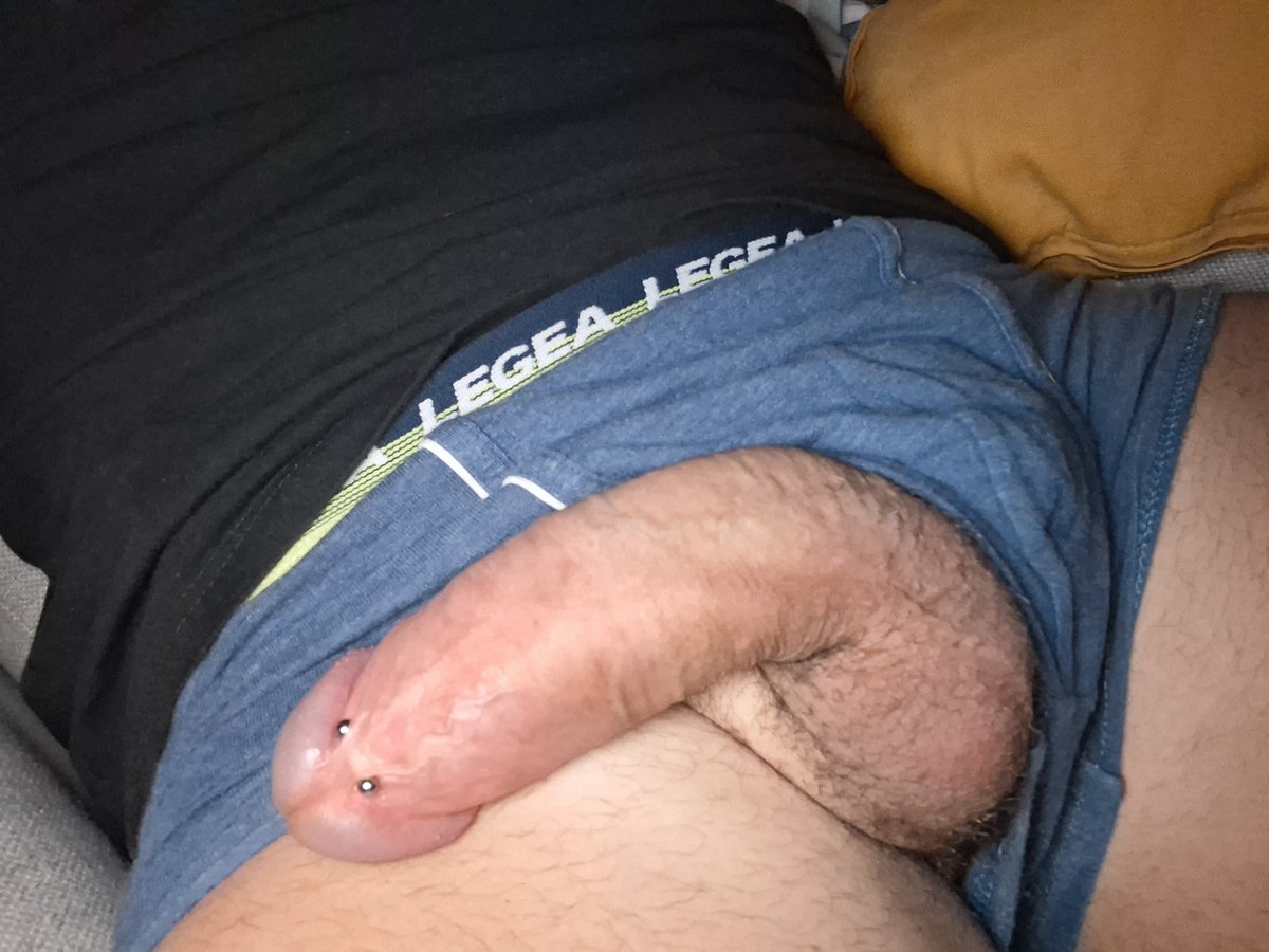 Esibizionista30's tweet photo. Total relax
#piercing #madeinitaly #good #morning https://t.co/2M09UAXDPb