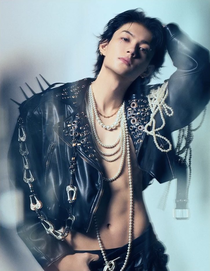4uchii's tweet photo. EBiDAN yes！東京 交換緩く探してます

譲：15周年盤A  吉田仁人(画像左)
求：15周年盤B  佐野勇斗(画像右)

名古屋市内受け渡しまたは郵送📮
譲りのみは考えておりません
 #EBiDAN
 #milk https://t.co/9NRFMk6ZBD