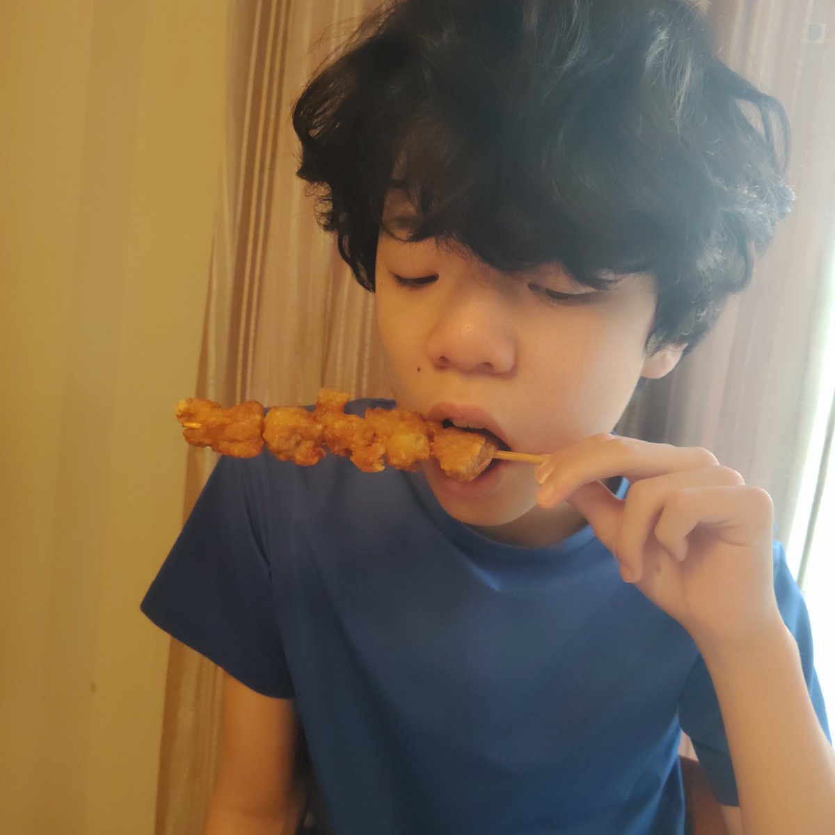 masakispapa's tweet photo. 本日は地域の花火大会🎆
屋台的ジャンクフードで腹ごしらえして気分を上げようと思いましたが、
台風接近で中止となりました。
のんびりゴロゴロ過ごします。 https://t.co/mlBsdzIV7s