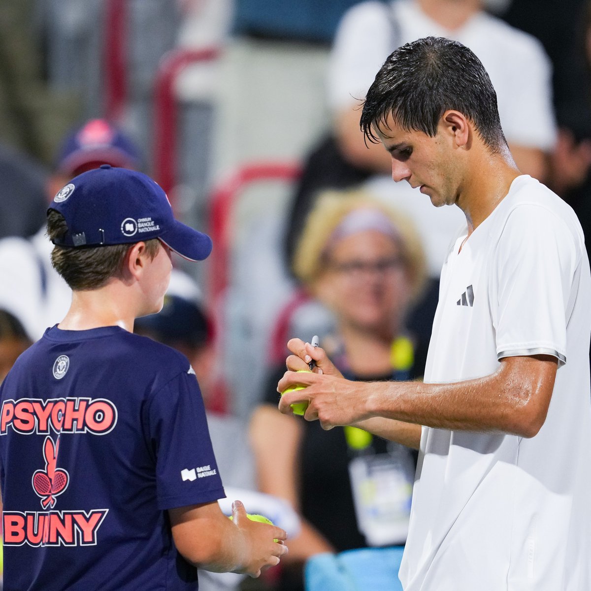 ATPTour_ES's tweet photo. 𝖣𝖾𝗅 𝖳𝗈𝗉 𝟤𝟢𝟢 𝖺𝗅 𝖳𝗈𝗉 𝟦𝟢 📈
La vida ha cambiado por completo para 🇪🇸 Rafael Jódar y 🇪🇸 Daniel Mérida desde el pasado enero.
🔥 ¡Este martes juegan por una plaza en semifinales de Montreal!
📌 https://t.co/XykxI7sRj1 https://t.co/9JVPP7Tnny