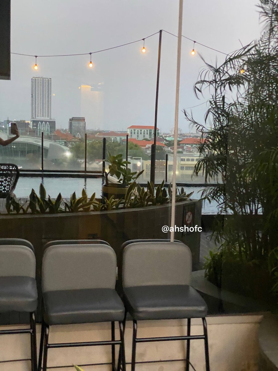 ahshofc's tweet photo. tebak lokesyen? kesini lagi >.< https://t.co/N0ixVMh4uS