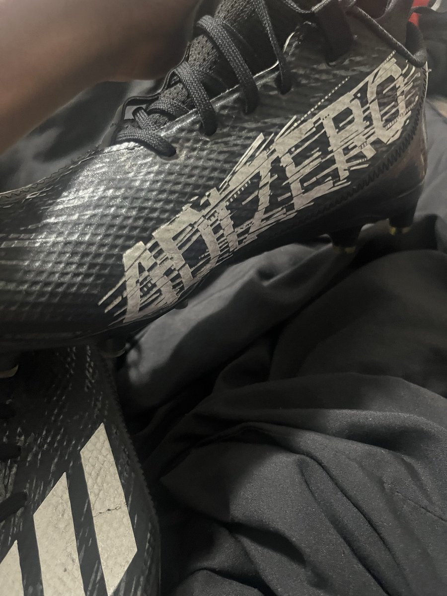 Meccacoooper's tweet photo. Big shoutout to @kaydenpamdo for the new gear. Getting ready for the season at ILTexas Mansfield Heritage.
📍 Mansfield, TX
📏 5'7" | 125 lbs
🏈 WR / FS
🎓 Class of 2031
#Recruiting #ClassOf2031 #TXHSFB #MansfieldTX #WR #FreeSafety https://t.co/z0Cxk3JHoF