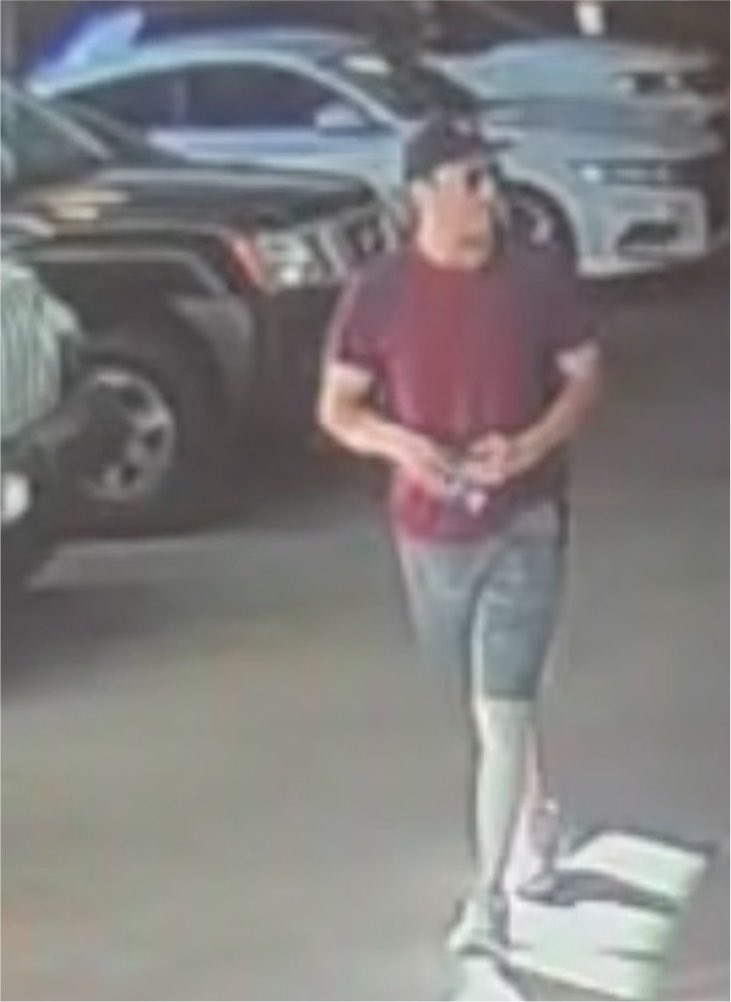 jval1203's tweet photo. Pic 1: Extremely compressed, warped, stretched, blurry photo shown in court.

Pic 2: Original security cam footage, not extremely compressed, warped, stretched, and blurry. 

In other words, the version they DIDN’T want you to see.

This is NOT Tyler Robinson. https://t.co/afMXO7aszh