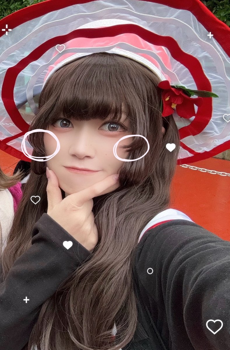 pypymrr's tweet photo. 去年から始めたブームなんですけど、ミニーマウスのこの部分を作ると盛れる。 https://t.co/cvLyo3jaYJ