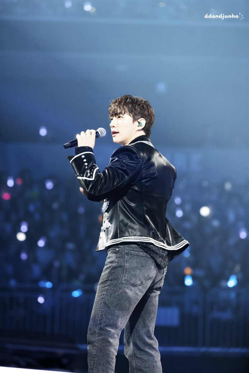 YungChiii's tweet photo. 260809 
2PM Concert "THE RETURN" in INCHEON 1️⃣⏭️

@dlwnsghek
@follow_leejunho
#이준호 #leejunho #JUNHO #李俊昊 #ジュノ https://t.co/8O7CzblDGF