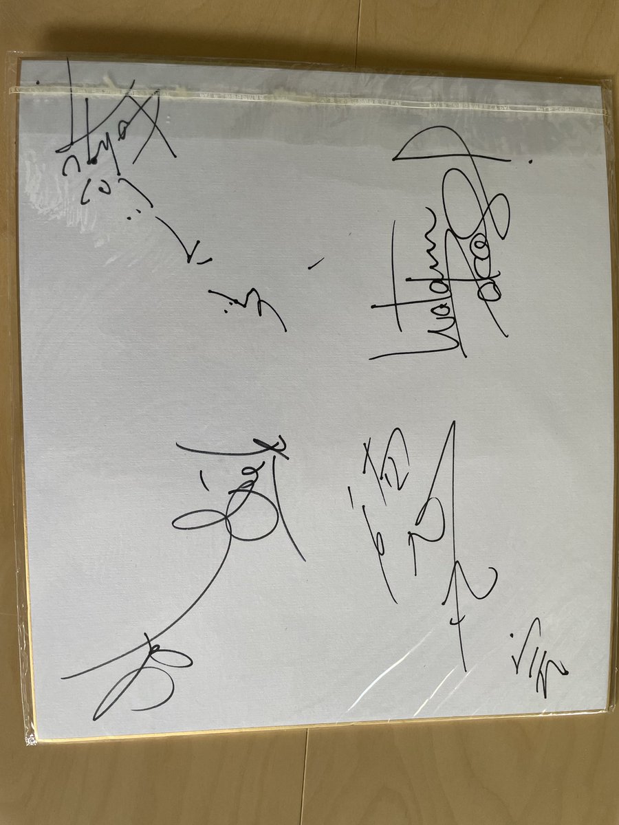 pitaponpon's tweet photo. うおー、すごいもん出てきちゃった、
徳丸完さん、高木渉さん、とべこーじさん、天野由梨さんのサインのようです
よく無事にしまわれてたなぁ… https://t.co/DhINUHIYeE