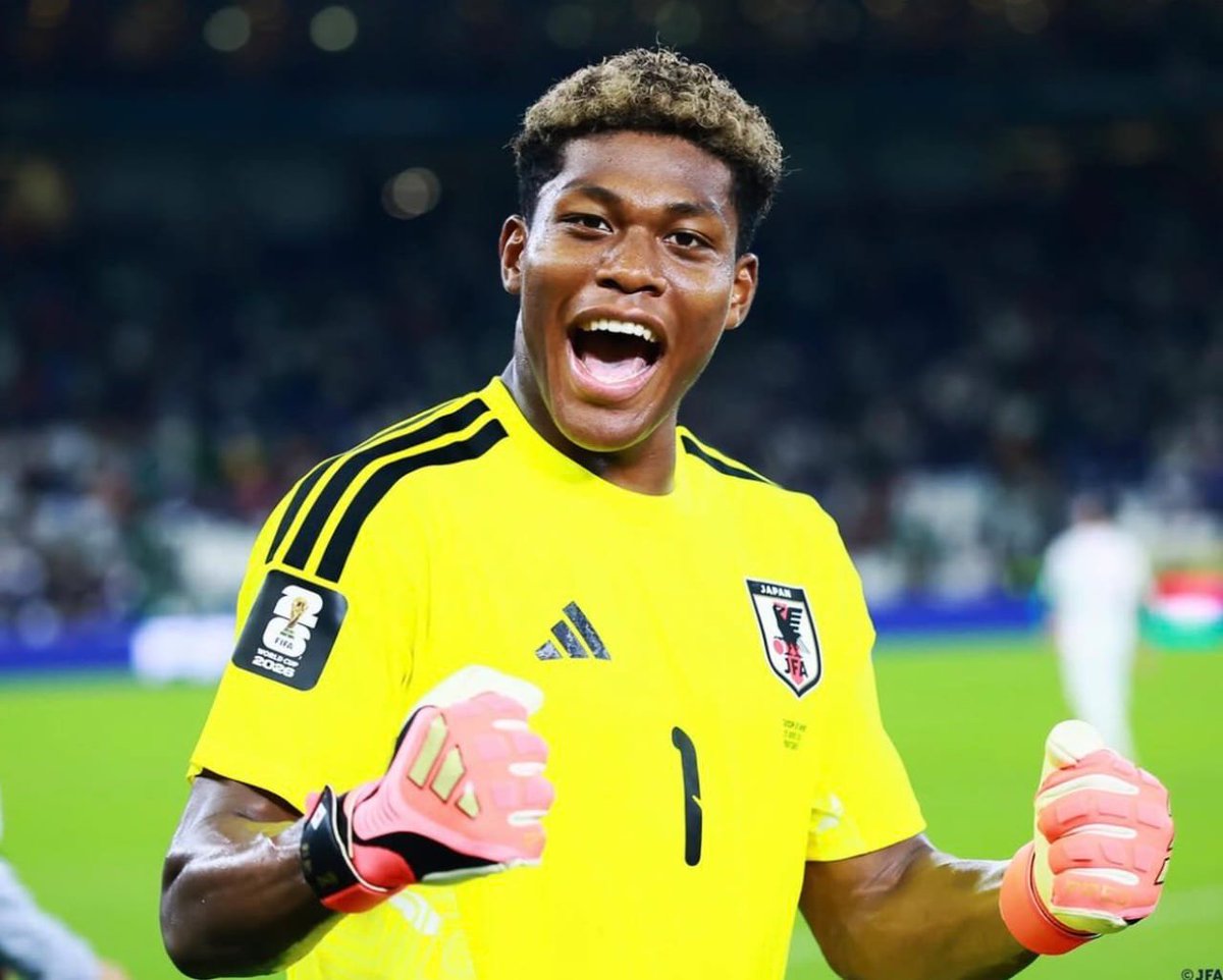 greemlack's tweet photo. 🚨🇯🇵 Juventus are set to decide soon on Zion Suzuki’s loan move from Paris Saint-Germain, as soon as PSG will close the deal from Parma.

🔴🔵 PSG are closing in on €35m package to sign the Japanese GK from Parma, as revealed.

Juve would get him on straight loan. 🔂
#momsonn https://t.co/qS90DSEjAx