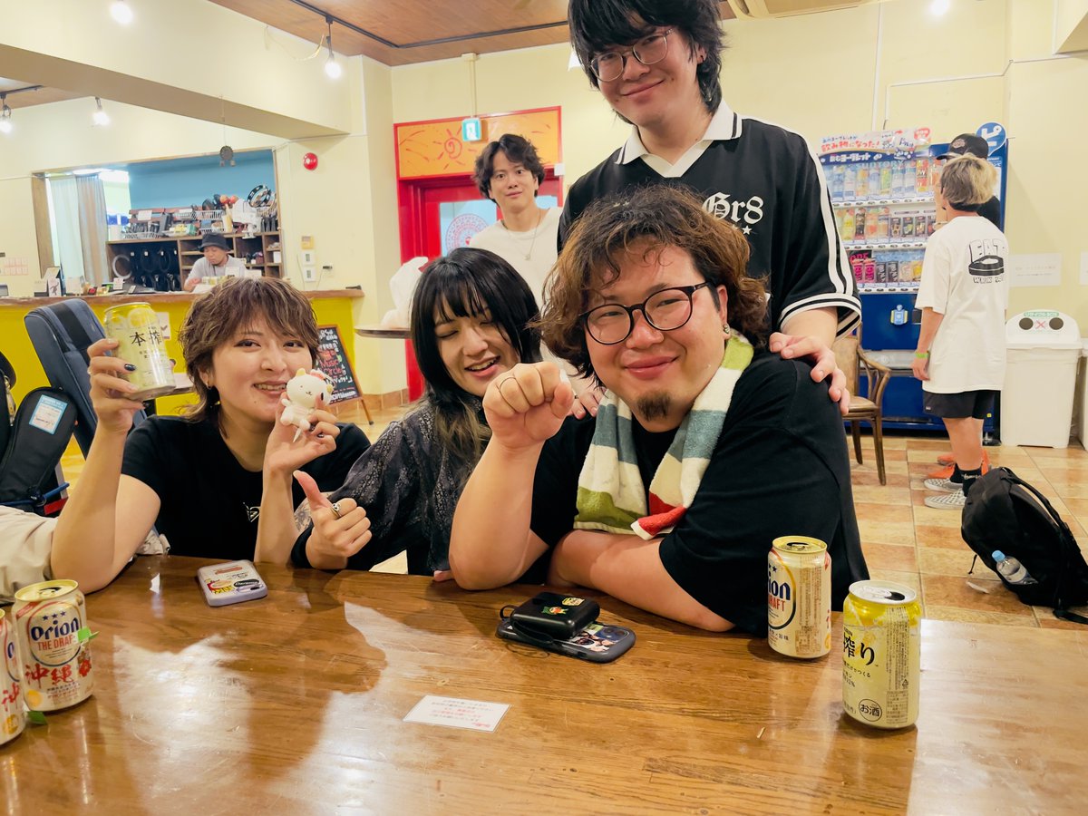 omamorys's tweet photo. 【2026年8月9日藤沢太陽ぬ荘スタジオ
】
『FESTA DEL SOL Vol.27』ありがとうございました！🦒

-SET LIST-
①逆光
②inside blue《青い。》
③散らかる
④後日談
⑤ハッカ飴
⑥演筆

たくさん曲やりました！笑

次回は9月5日(土)群馬‼️🐻
野外ライブたのしみだな！

photo by
@miuuusic 

THANX! https://t.co/Pmtn7d2KXL