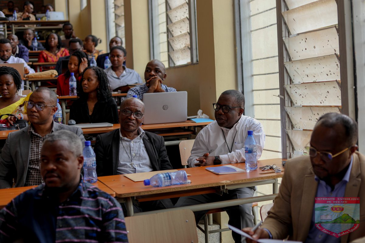 ucbukavu's tweet photo. Ce vendredi 7/8/26, l’@ucbukavu a réuni l’ensemble de son personnel pour une assemblée générale au campus Mgr Mulindwa.

Au cœur des échanges : le projet d’élaboration de la convention collective de l’Université et le règlement d’entreprise.
#ucbukavu #UCB #leadership https://t.co/ZZnohQ2eif