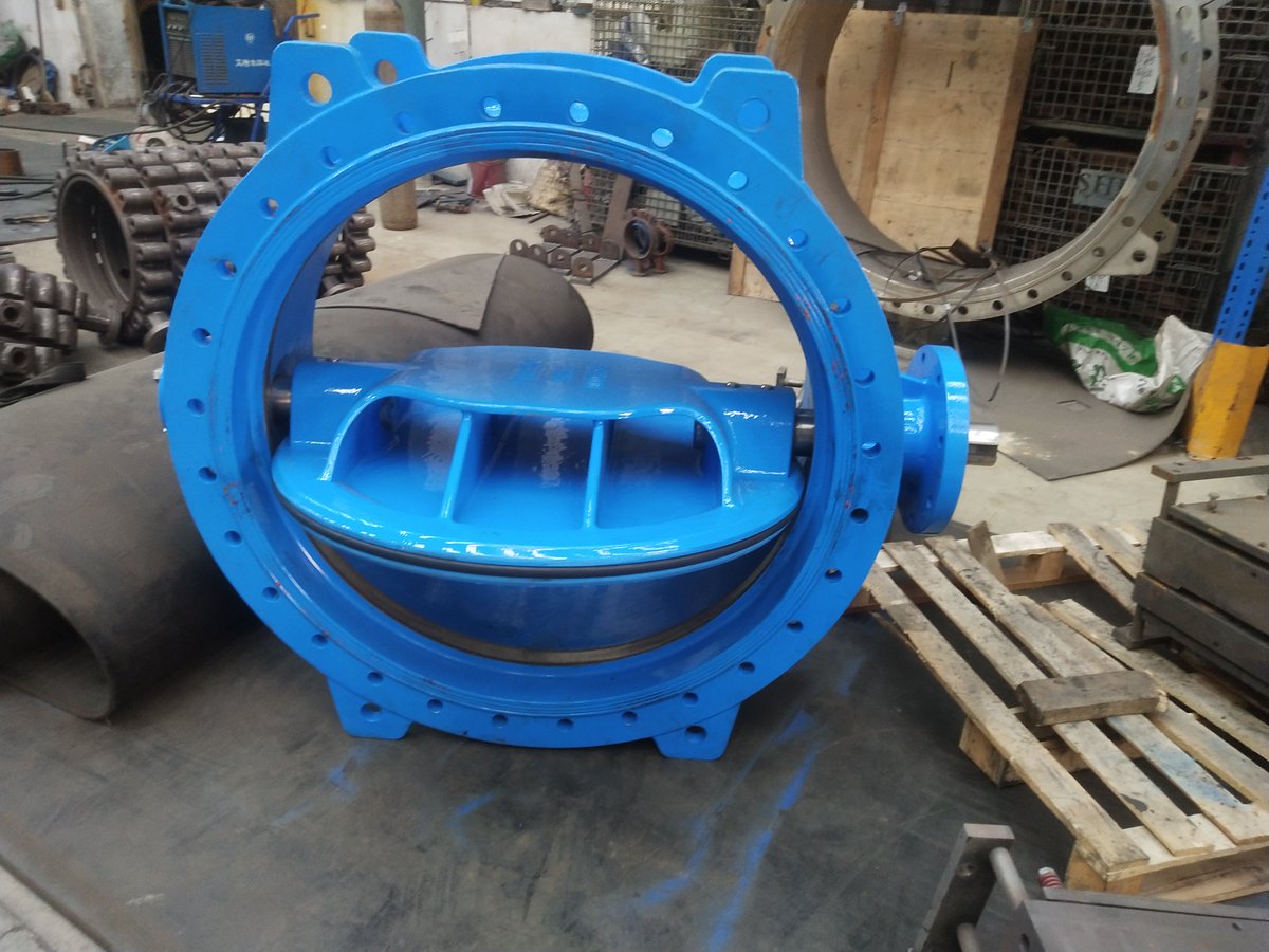 YifaMia's tweet photo. double offset flange butterfly valve with worm gear，foot can stands https://t.co/OJP6KUZ4Jg can check the disc with stem,PN16 Ductile Iron GGG50 EPDM rubber seat.
If you have any Valve INQUIRy,contact us:sale06@yifavalves.com,86 198 3895 2358
#valve #valves #butterflyvalve https://t.co/Lk5E1SJH6l