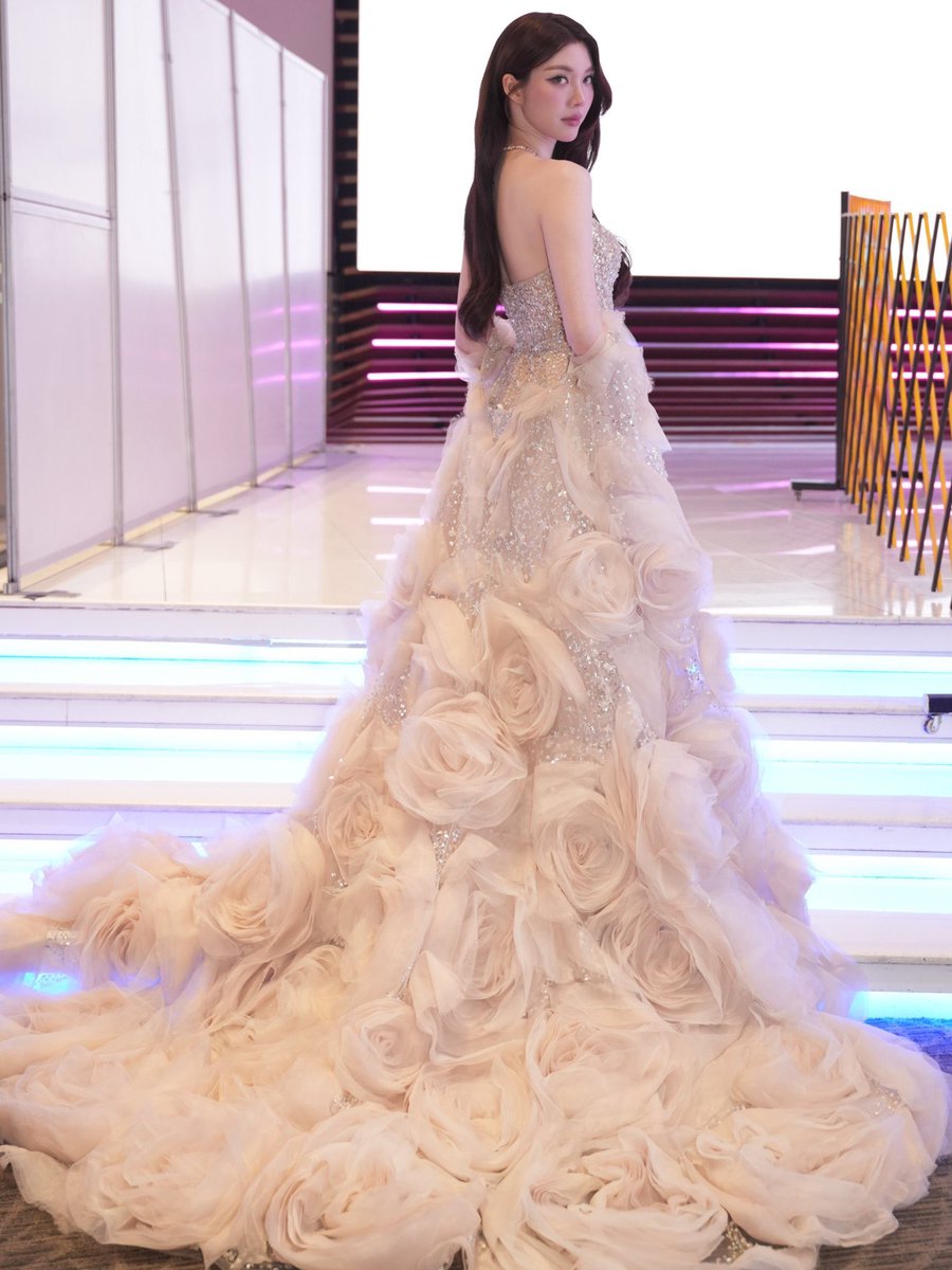 Annbewer's tweet photo. ออมสวยอะ 🥺🥺🥺🥺🥺🥺🥺🥺 https://t.co/vVd1cwNclD