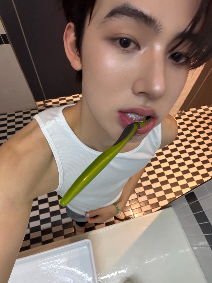 hyeontrack's tweet photo. #brandingmatters https://t.co/mtSHR5X9p6