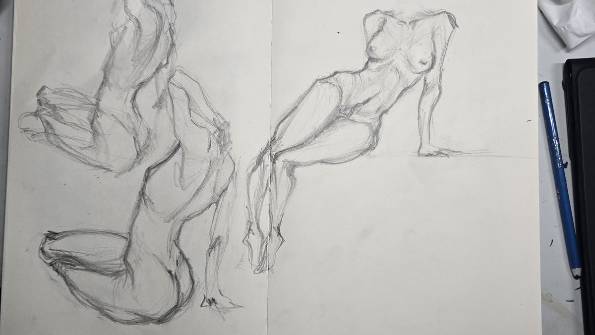 Sunnyvalart's tweet photo. First post 
Anatomy and gravity are just concepts and i don't submit to them 🧘🏻‍♀️🪷💔
#sketchbook #figuredrawing 
#Commissionsopen #artcommissions https://t.co/kPwWQDFLZI