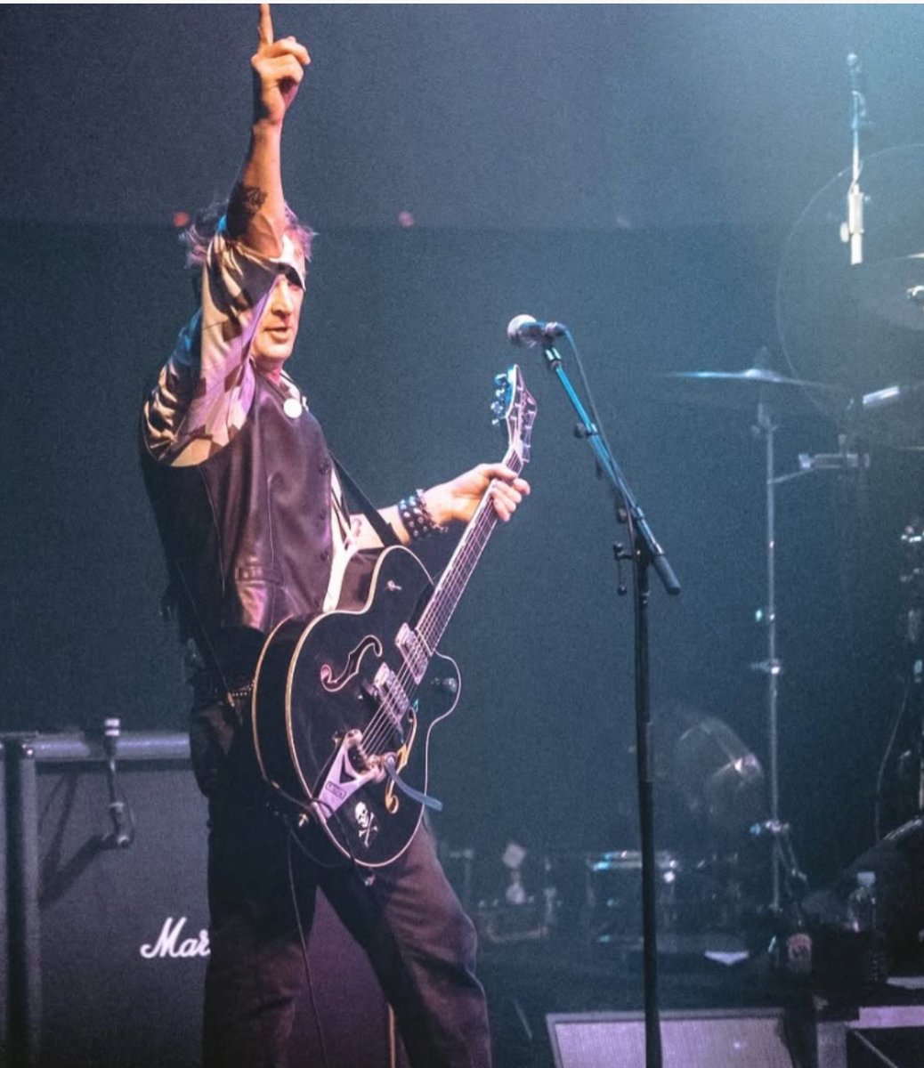 thelivingendaus's tweet photo. Snaps from the recent show in Hobart, on the sold out ' I Only Trust Rock n Roll' Regional Tour. We love playing live music so much, can this tour never end please https://t.co/iX7ubjJr1N