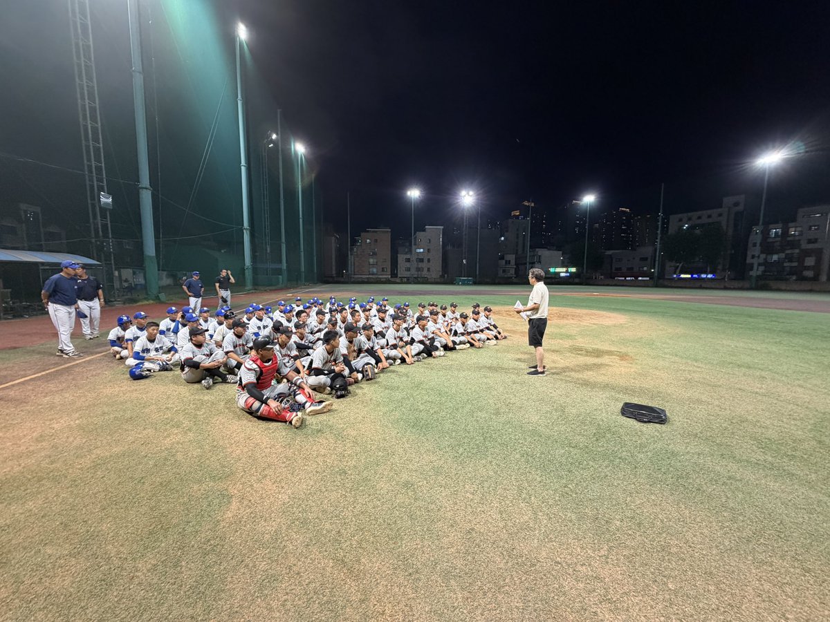 BsbNortheastern's tweet photo. The final day in Seoul included the 9th annual @KrossProBB showcase &amp; a trip to visit one of the top high school programs in South Korea. What an unbelievable experience this week has been. So grateful our program was invited 1/2 way around the world &amp; given this opportunity!! https://t.co/Q3v4aWlBtL