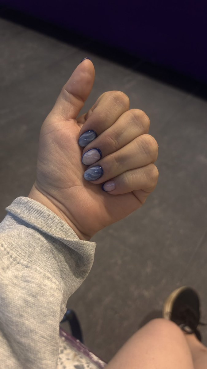 HonneHV's tweet photo. No dejo de ver mis uñitas 😍… me encantaron https://t.co/6V3k1Lzczx