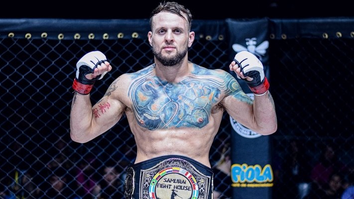 RicoQuillyJr's tweet photo. 5. Carlos Petruzzella

15-1, 8 KO's, 7 Submissions

His one loss came from a 10-0 Joseilton Santos in LFA, he carries a 12-0 record in Samurai Fight House, where he held both Middleweight &amp; Welterweight Titles simultaneously. https://t.co/WVv7xdBItB