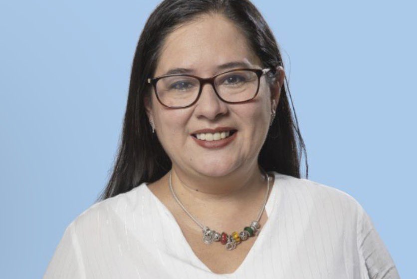 HsilvAvalos's tweet photo. Ruth López cumple hoy 449 días secuestrada por el régimen de Nayib Bukele, el autócrata salvadoreño que destruyó la democracia que tantos afanes había costado. #TenganDecencia #LibertadParaRuth https://t.co/t2yh0tJaV2