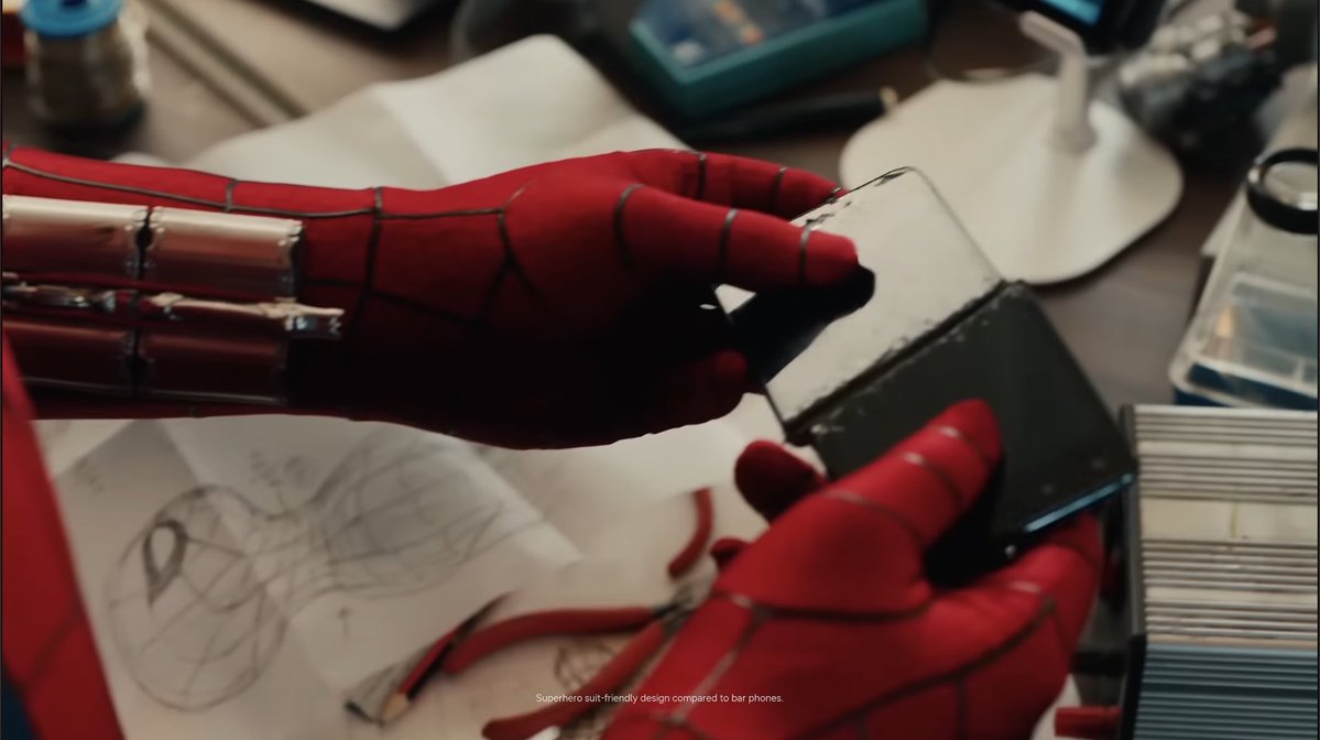 1998Wens's tweet photo. For me, canonically Peter's phone was made by his printer https://t.co/SrRn28nTjq