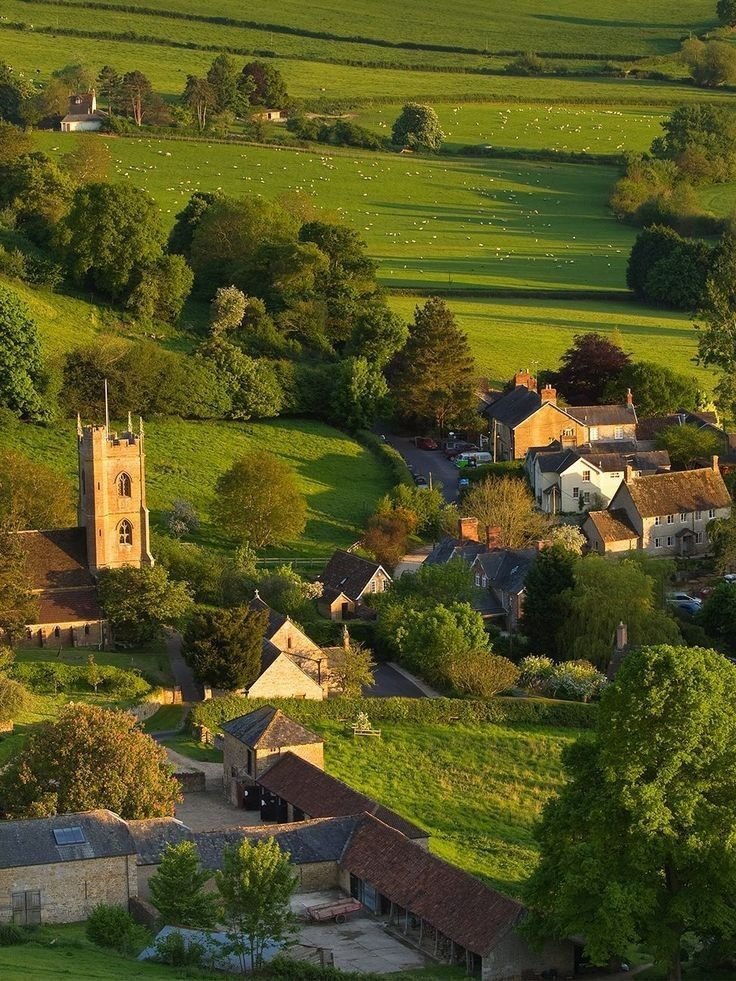 Worldviewes51's tweet photo. Countryside, England https://t.co/5vnHqeMBXh