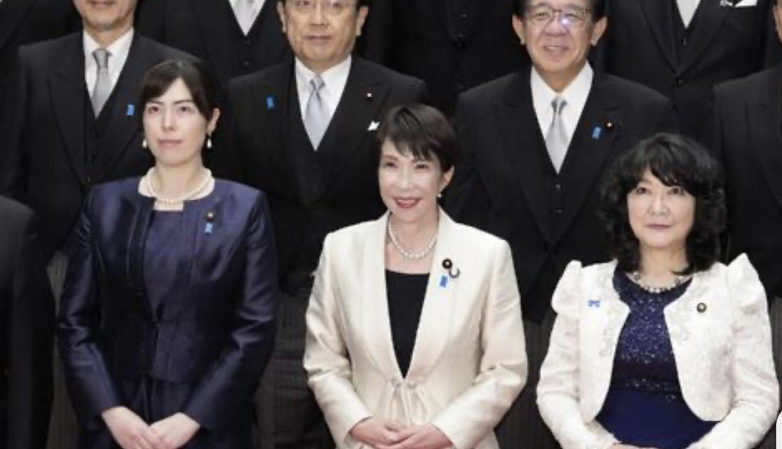 Sin_nippon's tweet photo. 分厚い壁に立ち向かう高市さん、片山さん、小野田さん
道のりは大変ですが、頑張ってくださいね！
高市早苗総理を全力応援します！！
頑張れ！高市総理！
早苗あれば憂いなし
#早苗あれば憂いなし
#高市早苗総理を支持します https://t.co/EIivgmRUwy