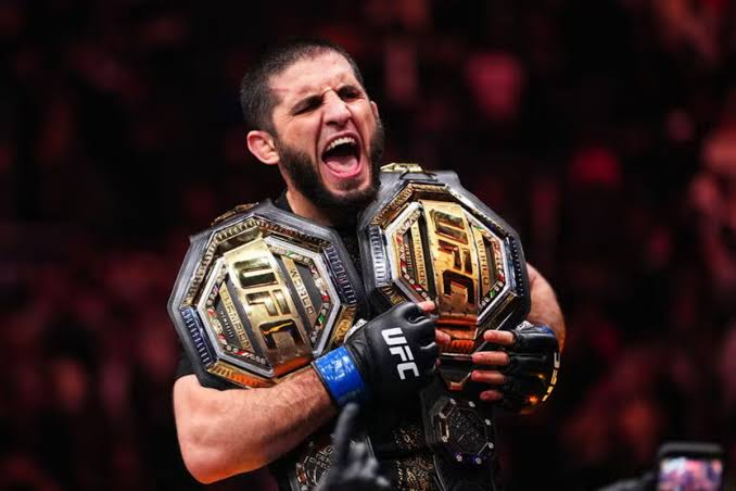 FREAKMMA1's tweet photo. 🫡Dustin Poirier believes Islam Makhachev’s journey is what true pound-for-pound greatness looks like.

Poirier explained that Islam defeated the best featherweight, cleaned out the lightweight division, then moved up and captured the welterweight title.

“That’s what pound-for-pound really is.”

( via @UFConParamount )