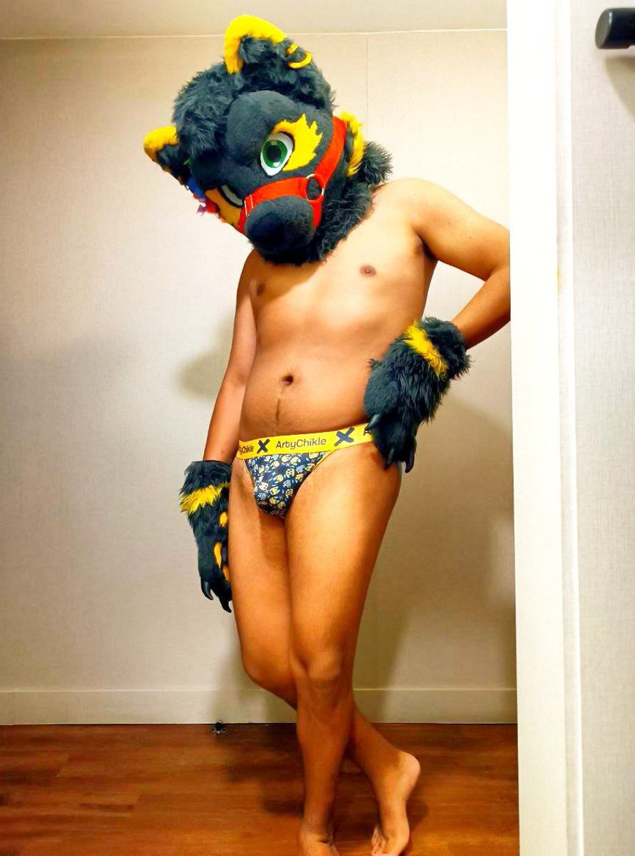ad_coded's tweet photo. Oh no te vi allí!~ te gustaría divertirte conmigo un rato?~

Feli #murrsuitmonday. https://t.co/CEHW3cvk7z