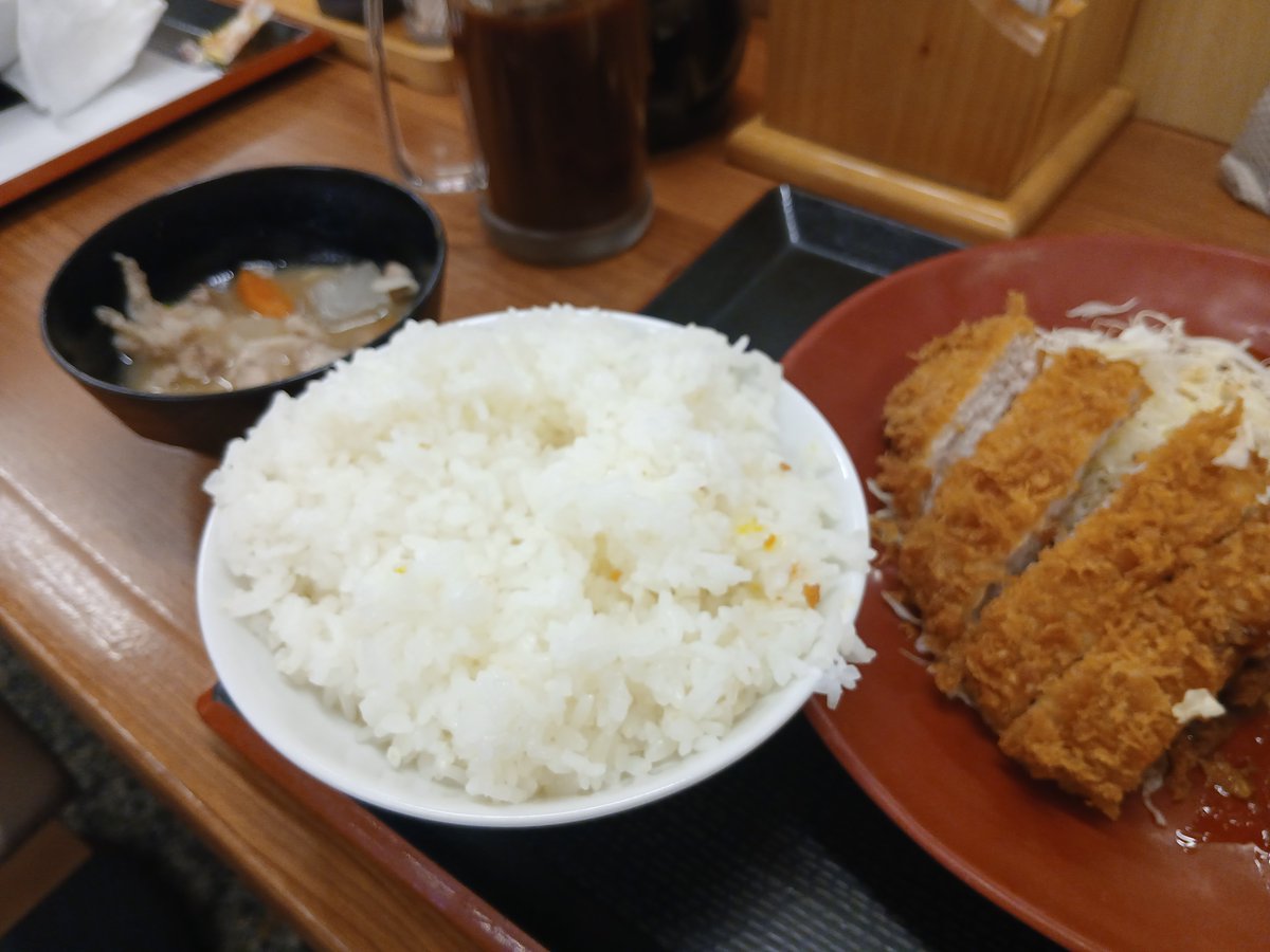 PantBancho's tweet photo. #かつや で感謝祭がやっていたので、#アークランズ の #株主優待 をつかってランチ
#株クラ https://t.co/cFs9hH30WV