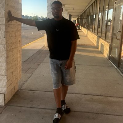 Untouchable0_'s tweet photo. #NewProfilePic https://t.co/q3MWc2DWyf