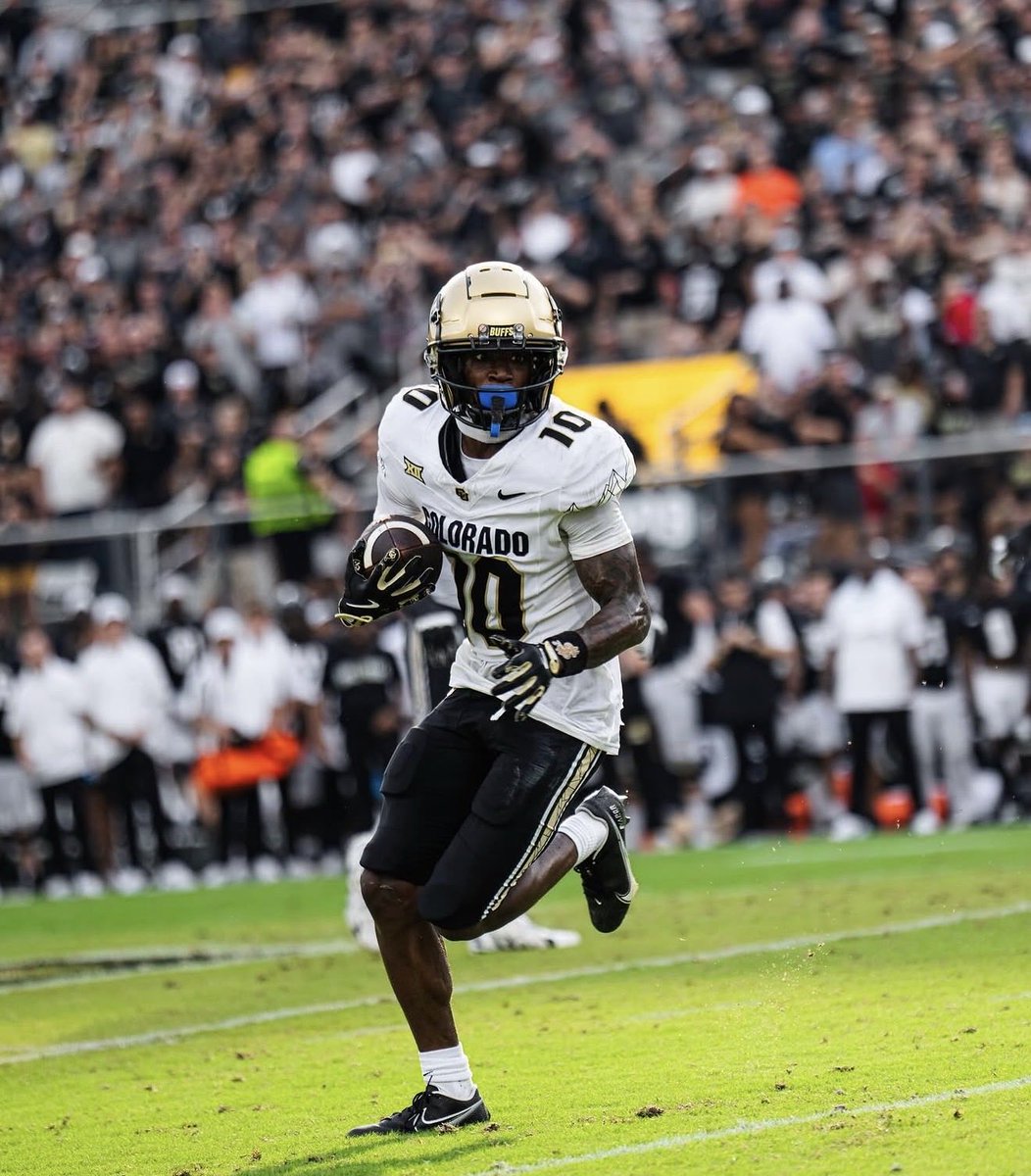 LifeandBall's tweet photo. Lajohntay Wester 6th place ALL TIME in Receptions in CFB… https://t.co/Bo5w2ru5Ye