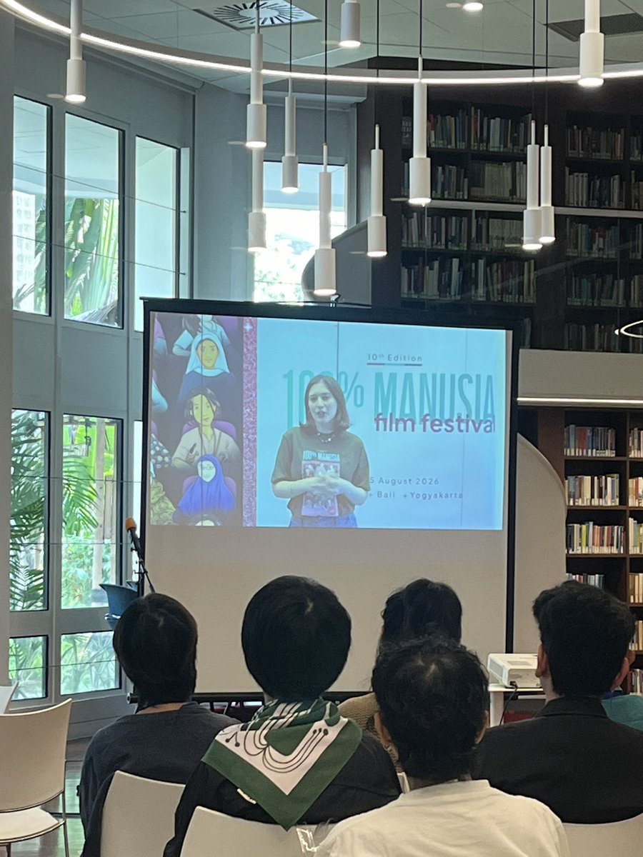 MokinoID's tweet photo. Cinema Without Borders at @100prsenmanusia 🎬
•
📍Jakarta • Bali • Yogyakarta
🗓️ 6–15 August 2026
•
#100PMFF26 #ADecadeofLoveLanguage #100PersenManusia https://t.co/zV3MqKRuht