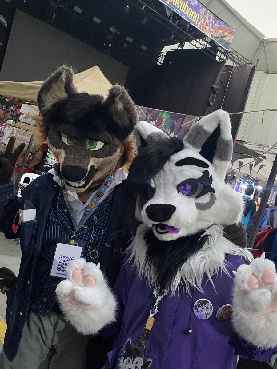 blacky0kami's tweet photo. Unas cuantas fotitos que me tome en la Fur Raymi owo
#furry #fursuit #furraymi #furraymi2026 https://t.co/bIXrVSIm9X