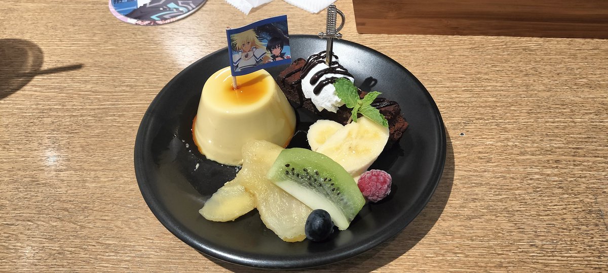 firisu83's tweet photo. ファラのオムライスめちゃ美味しい✨️
マリアンのプリンめちゃプリプリ✨️（これはエミリオ喜ぶわ。。） https://t.co/xoVvnLwzzR