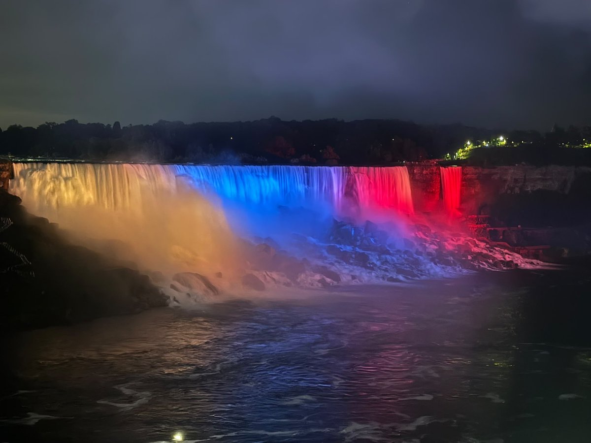 Jorge5827783415's tweet photo. Las cataratas del Niagara https://t.co/V8EvyI9Eb2