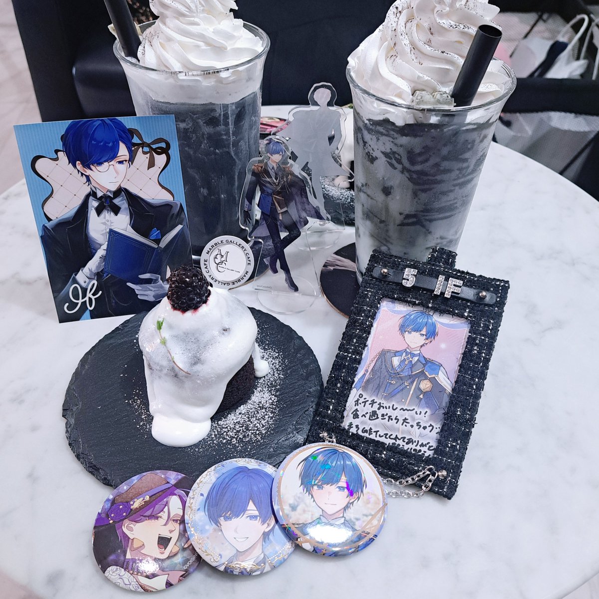 noasingnico_122's tweet photo. 昨日ないふぁみさんとカフェ行ってきたんだ✊🏻💙
めちゃめちゃケーキ美味しかったしかわいい写真もいっぱい撮れて満足♪

もっとたくさんいふくんとの思い出作っていきたいなー🎀💭

 🥂𓈒𓏸 #いれいす
           #いれりす
           #いふ民
           #いふ民の乾杯挨拶 https://t.co/zZ6UEZfu2o