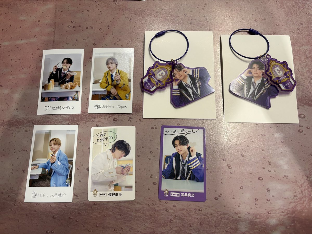 spdr__blue's tweet photo. EBiDAN 交換 ランダムアクキー 隣の席フォト ランダムトレカ

【求】柴崎楽（異種の場合アクキーと隣の席フォト左優先）

【譲】マサヒロ 佐野勇斗 SHOW 八神遼介
        高桑真之

異種も検討します。
異種の場合お返事にお時間いただきます。
8/15エビライにてお手渡し
お気軽にお声がけください🙇 https://t.co/ttCqQTfntr