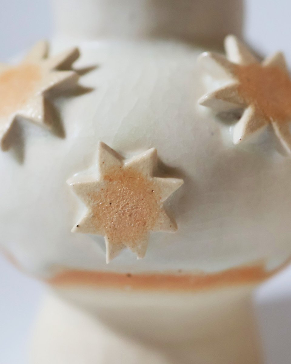 PotteryYoko's tweet photo. 緋色が綺麗な花器たち💫🔥 https://t.co/fEGiXbMXsm