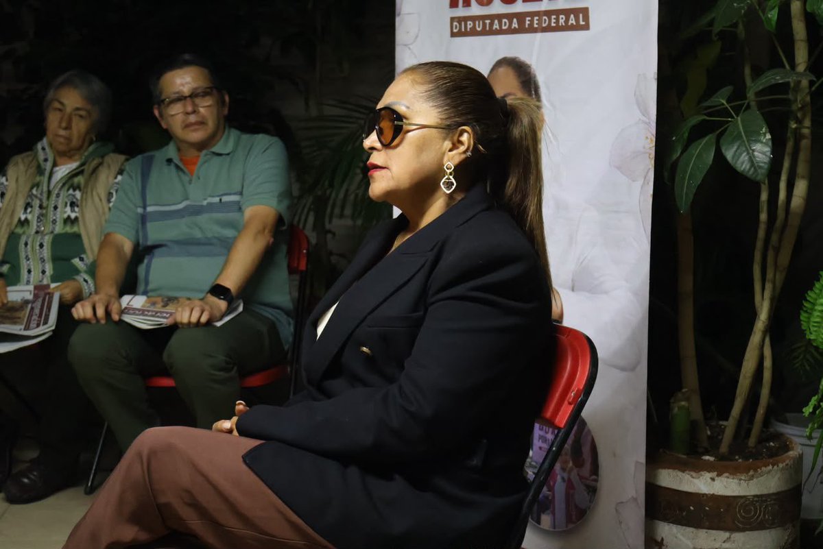 MariaRoseteMx's tweet photo. Seguimos recorriendo la colonia #Doctores. ♥️🏡🌟
Cada reunión es una oportunidad para escucharnos, organizarnos y sumar esfuerzos para mejorar nuestra comunidad. Aquí seguimos, cerquita de las y los vecinos. 🫶🏼 https://t.co/CHrZmnRfSn