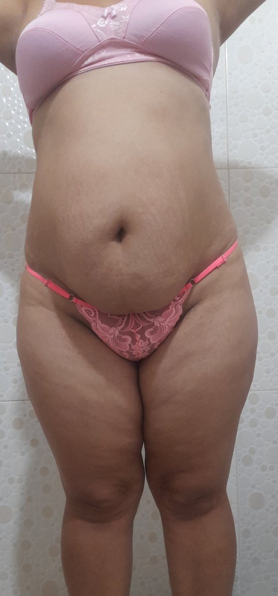 Hotwifeespanol's tweet photo. If you Dress hot he would eat you first.
#hotwieespanol #bahww #hotwife #bbw #latina
@parejasczupy https://t.co/EZsq63gmWB