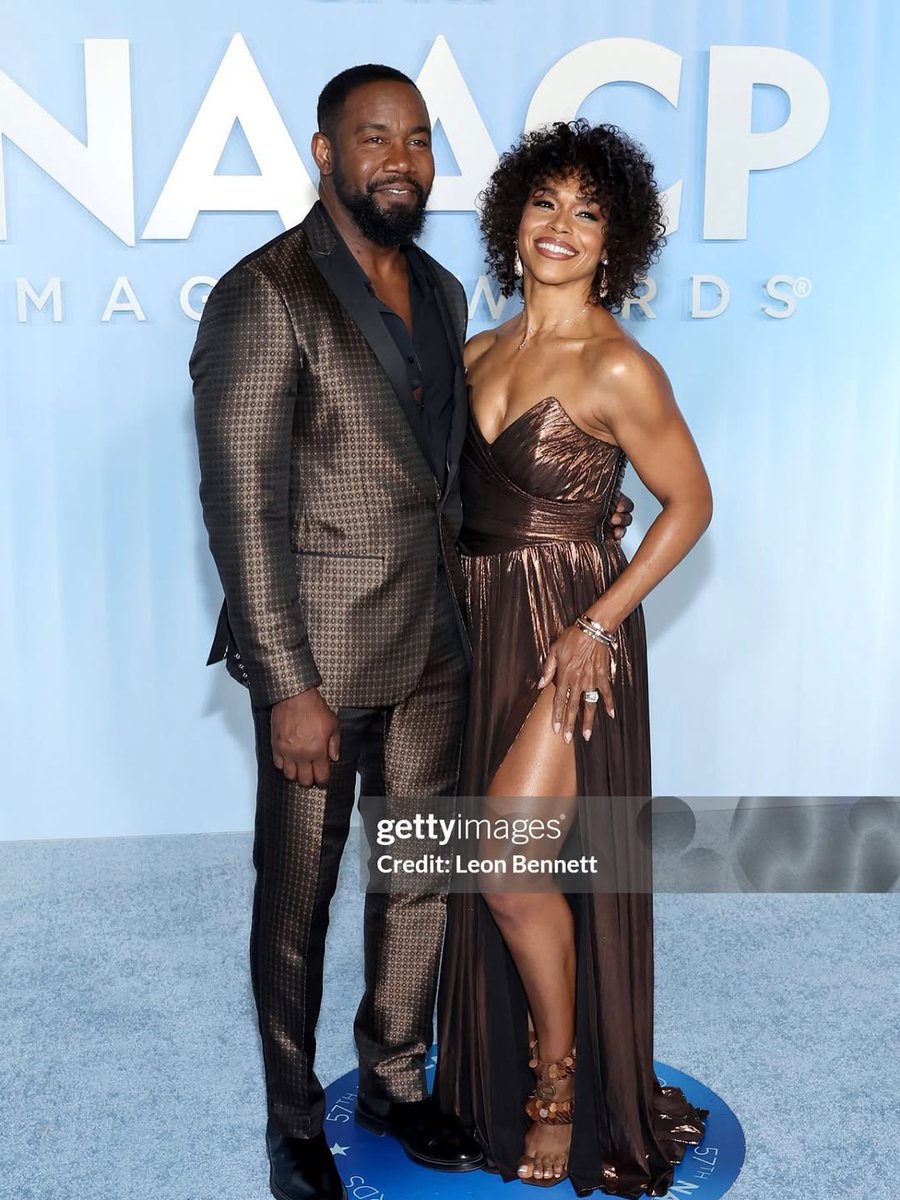 iamgillianwsysn's tweet photo. It was like a Black Hollywood family reunion/bbq at the  last night! Except instead of serving bbq chicken, potato salad, mac n’cheese and greens we all were SERVING LOOKS, STYLE, TALENT, LAUGHTER, BIG ENERGY, CULTURE and EXCELLENCE! Congrats to ever... https://t.co/mdc6XgOpn8
