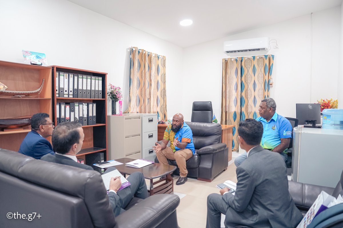 g7plus's tweet photo. The @g7plus Secretary-General Dr. Hélder da Costa and delegation met Hon. Derrick Rawcliffe Manuari, MP, Minister for Mines, Energy & Rural Electrification of Solomon Islands, to advance Fragile-to-Fragile Cooperation with Timor-Leste on mineral resources and natural resource governance.

The g7+ is facilitating peer learning and knowledge exchange on responsible resource management, institutional strengthening and practical solutions.

The meeting also introduced the Rapid Response Advisory Centre (RRAC), providing specialised legal, technical and policy expertise to help member states address complex challenges.

Discussions included a possible peer-learning visit to Timor-Leste, including lessons from its Petroleum Fund and natural resource revenue management.