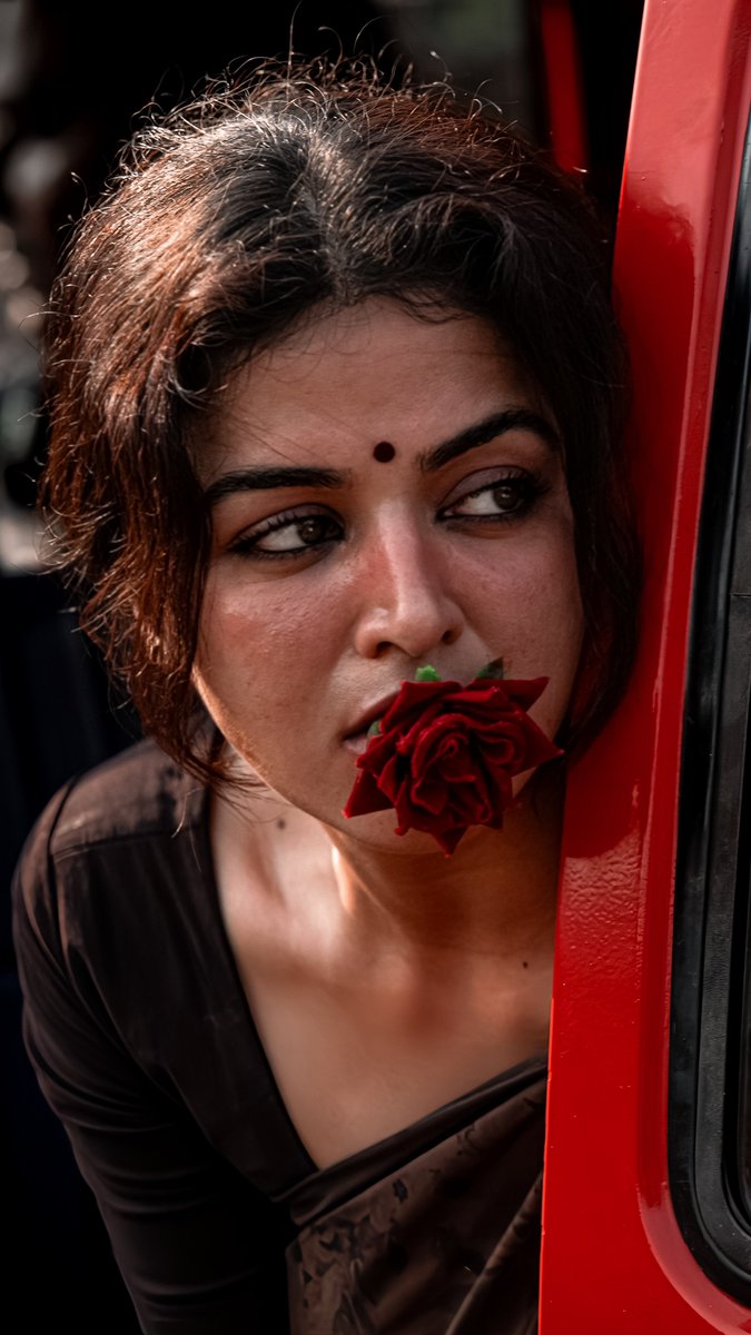 itzDanie__'s tweet photo. Wamiqa as Chandra in DC🌹♥️
#DC https://t.co/QnhyNGOwt9