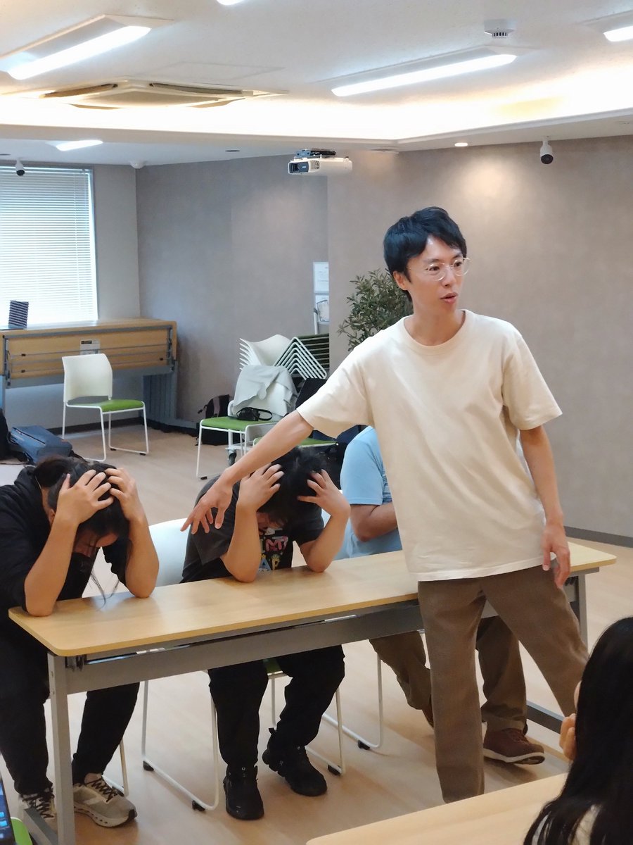 OperaVivid tweet picture