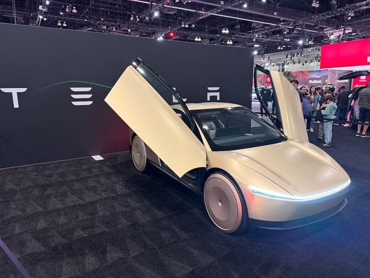teslacompany52's tweet photo. Cybercab available 👈👈 https://t.co/DpS8wxcOoT