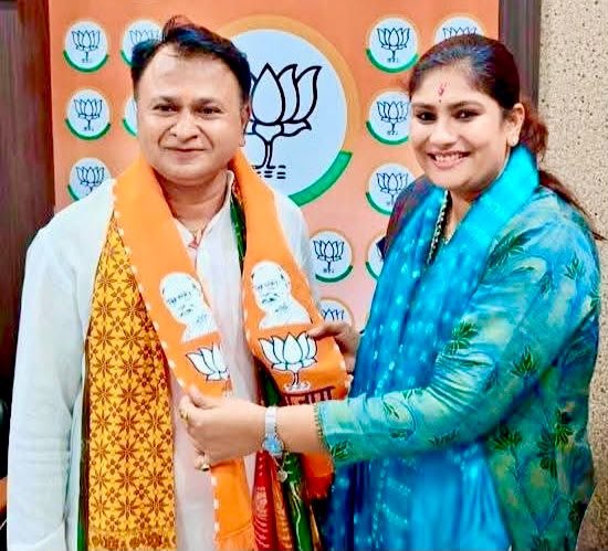 kiransnm's tweet photo. भारतीय जनता पार्टी, जयपुर (शहर) के ज़िलाध्यक्ष श्री अमित जी गोयल को जन्मदिवस की हार्दिक बधाई एवं शुभकामनाएँ।

प्रभु श्री द्वारिकाधीश जी से आपके उत्तम स्वास्थ्य एवं दीर्घायु जीवन की मंगलकामना करती हूँ।

@bjpamitgoyal https://t.co/gFoDsgzwgy